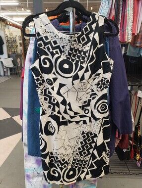 Vintage 1980s 1990s Geometric Monochromatic Dress